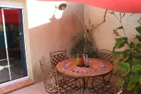 Le Clos des Vergers Air-conditioned cottage with access to the jacuzzi