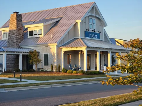 Beaufort Retreat, with pool, pickle ball, clubhouse, resort amenities