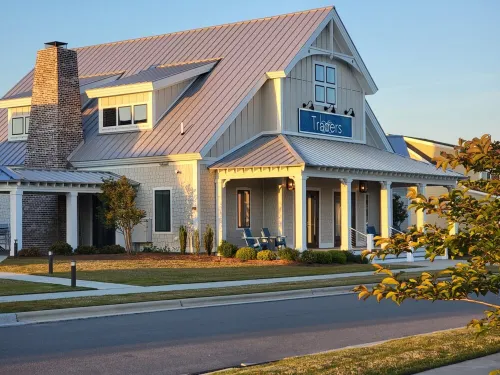 Beaufort Retreat, with pool, pickle ball, clubhouse, resort amenities