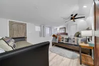 Right on Historic RTE 66 in Downtown Williams.  Steps away from all the action!