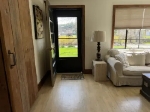 Hunt Country cottage in Upperville! Hotels in Fauquier County