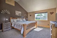 Royal Gorge Pool House- Heated Pool & Hot Tub!