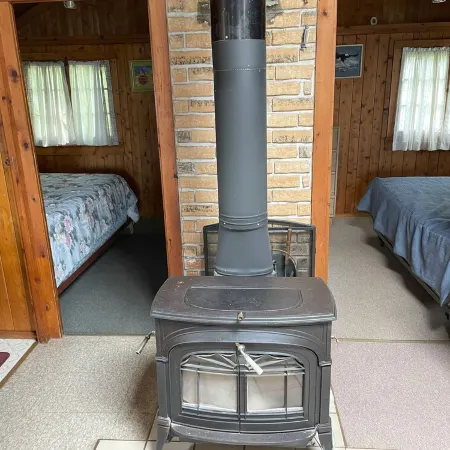 Beautiful Hubbard Lake, Lakefront Cottage