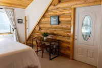 July Special! Cabin with Hot Tub! Near FairPlay & Breck!