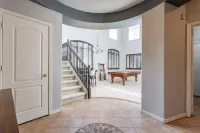 Elegant desert getaway. 4 bedroom 2.5 bath. Sleeps 8. Heated pool. Outdoor BBQ.