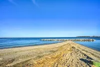 *CLEANING FEE WAIVED on 5+ Night Stay!*  Hot Tub, Dock, Fire Pit Beach/Pool