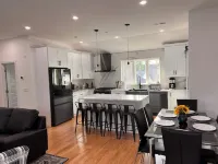 Luxury and Modern  Apt near Mall/ Hospital