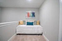 New Townhouse w/ Game Room & Nintendo 64 - Right Off 280