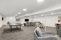 Spacious Ranch Home-5 BR, including 2 King Suites!