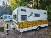 Wizard of Oz themed, Vintage 1967 Aloha Camper/Glamper! Hotels near Seattle Premium Outlets