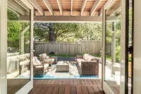 Bay Area Getaway -The Best in Downtown Mill Valley - Tesla Charger ,Yard FirePit