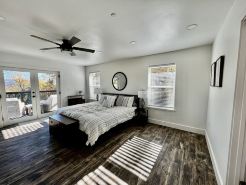 Ultimate Group Getaway: Swimming Pool, Game Room, Bocce & Mountain Views!