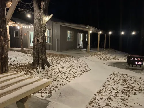 New cabin in the woods with private hot tub