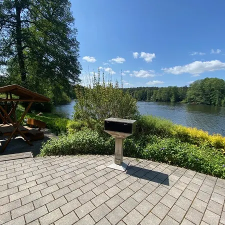 Holiday apartment "Seewohnung" in a holiday home - directly on the lake