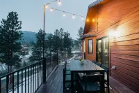 NEW Hot Tub + Arcade + Fire Pit + Mtn Views