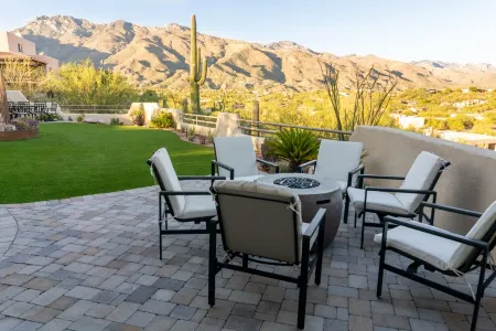 Upscale Home: Amazing Views! Pool & Hot Tub