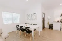 Modern Ground Floor Rental Unit near Anna Maria Island