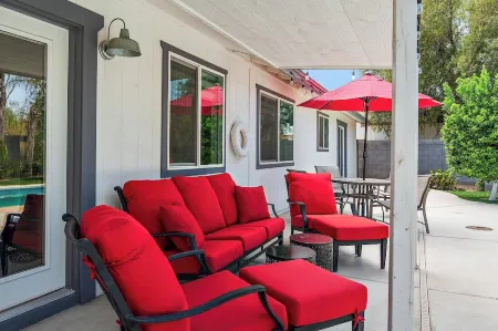 Gilbert Home, Walk to Downtown, Restaurants, Nightlife 10+ location!