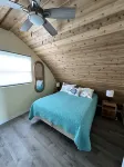 Island Beach Barn - charming vacation house with bay/dock and beach access