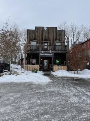 Connoisseur Hideaway