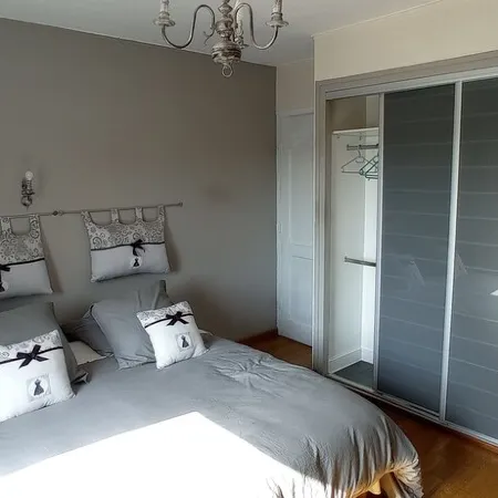 VILLA Sea view, Swimming pool, 50 m from the beach