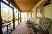 Brevard NC Pets Golf Hiking Lakes Mountain Biking Porch Waterfalls Breweries