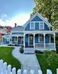 The Secret Mermaid in downtown Mystic! Beautiful & just remodeled! - 3 étoiles