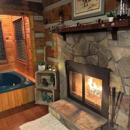 Extremely clean cabin in a quiet setting with an outdoor fire pit.