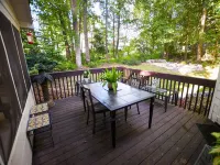 ZenCaza: Perfect Blend of Retreat and Getaway-Prime 5-Bed with Lux King Ensuite