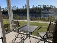 Peaceful Water View, Close to everything