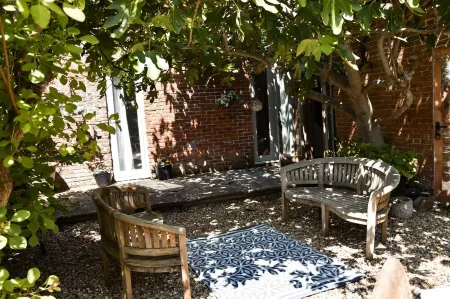 A unique 4 bed barn conversion set in beautiful rural location of North Somerset