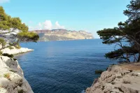 Cassis apartment near beaches & port, panoramic view, aircon, private parking