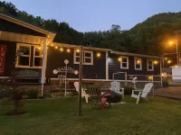 Stephen’sHouse Bandits Houses LLC Hotels in Logan County