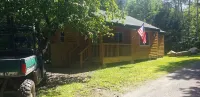 Snowmobilers private cabin, on the trails - Alphydda