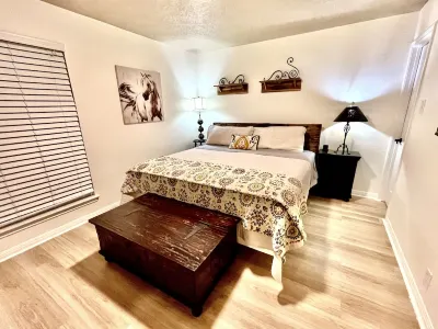 Perfect Getaway! Private Pool, Hot Tub & Dog Run 15 Min to Downtown - CITY VIEWS Hotels near Westlake Chaparral Stadium