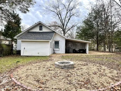Renovated Calera Farmhouse Home!