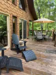 Serene Luxury Mountain Cabin l Hot Tub, Stunning Views & Designer Comforts