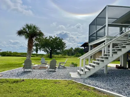 Private Dock and Gulf water access Ozello 3/2 Home with amazing sunrises!