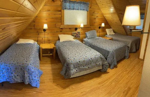 Entertainment Cabin: with 8 Large Screen TV's on 1 Wall.  Great for Small Groups