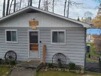 Relaxing Lake Home Hotels in Montcalm County