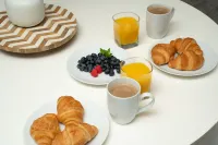 The Executive Villa @ Sun N Lake less than 1 mile to Golf Course and Hospital