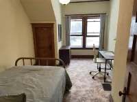 Ferguson Farmhouses on Oak Lake with 176 feet of shoreline in Kerrick Minnesota. Các khách sạn ở Kerrick Township