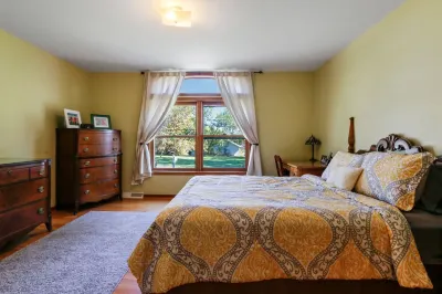 Fantastic Vacation Rental in Lake Como, Sleeps 8-12