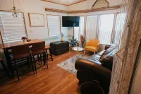 Boutique Cottage near Disney and Shopping Malls