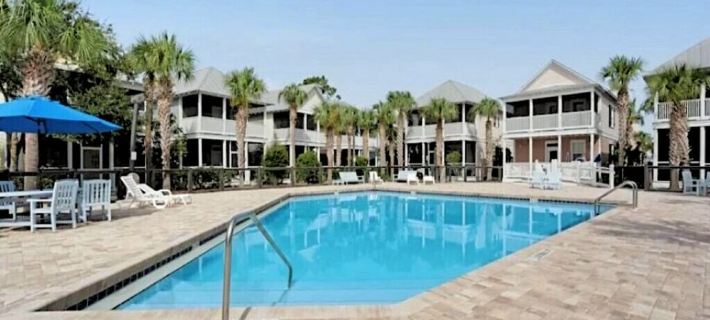 Stay at the Seashell Hideaway-Pool,hot tub, Relax on 2 screen porches! Pets ok! Ξενοδοχεία στην πόλη Port St. Joe