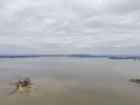 3 bed/2 bath home +office w/ futon with community boat ramp & dock to Weiss Lake