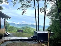 Amazing View Smokey Mountains view Отели рядом с достопримечательностью «Santa's Land Fun Park & Zoo»