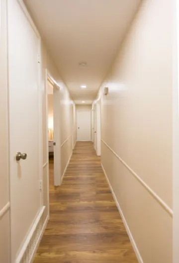 House - Great Location