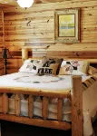 Traditional Cabin - Perfect for a Couples Getaway