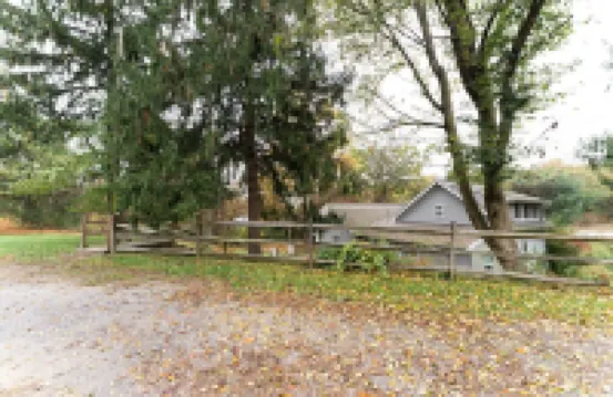 Cozy Spring House in Gorgeous Chadds Ford!